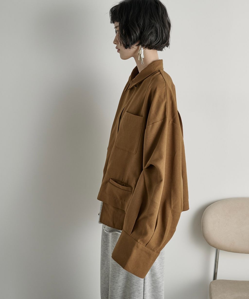 THE YOn 立體抓褶袖短版襯衫_34