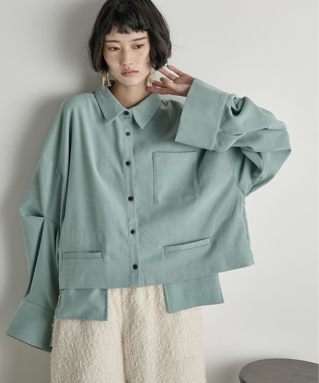 THE YOn 立體抓褶袖短版襯衫_12