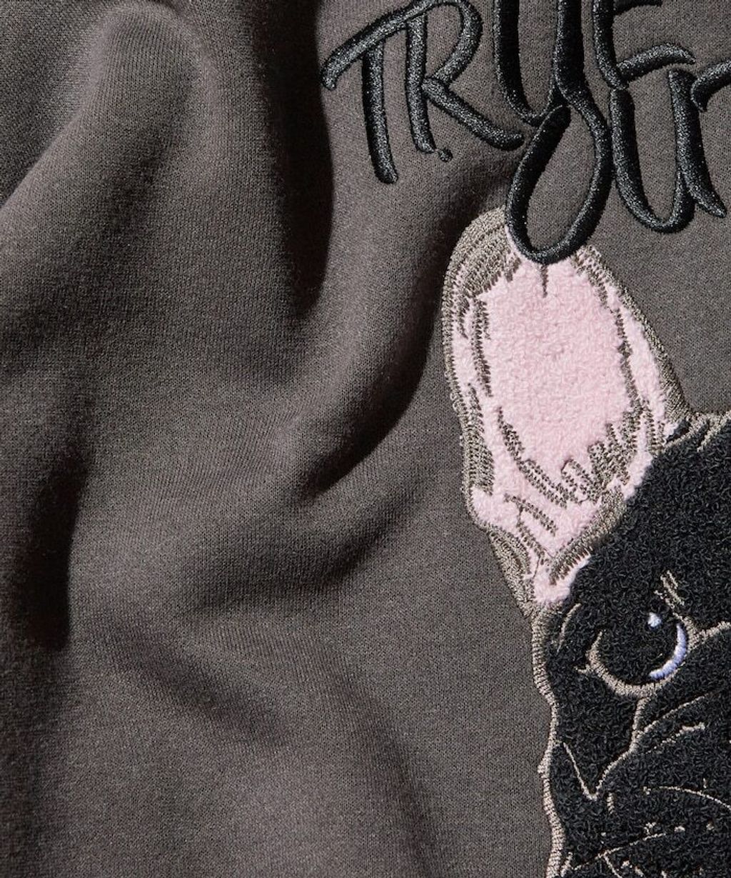 KAVU×FREAKS STORE 全刺繡鬥牛犬大學T_22