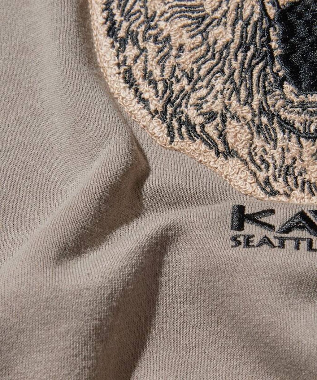KAVU×FREAKS STORE 全刺繡棕熊大學T_17