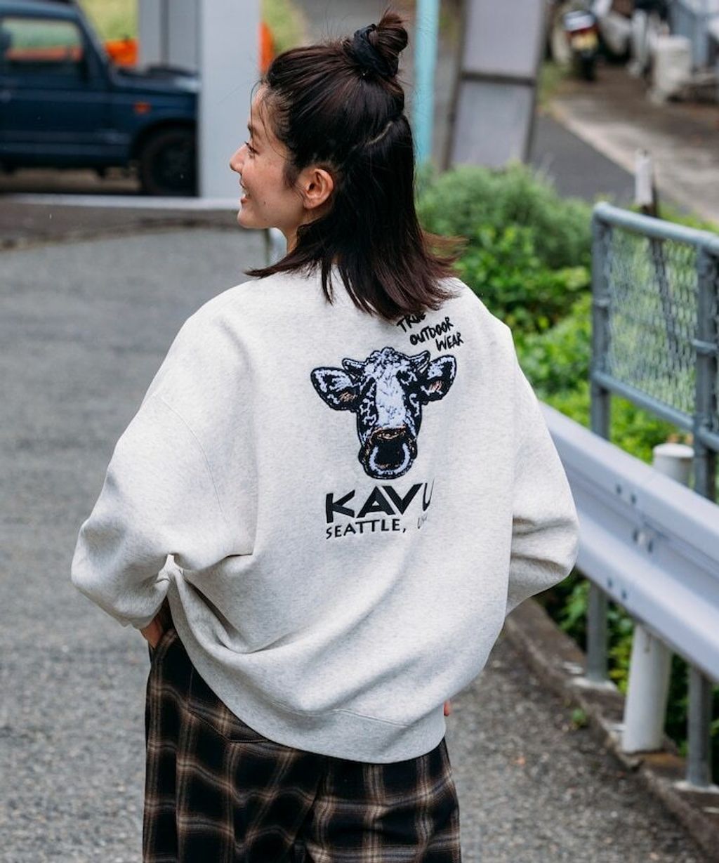 KAVU×FREAKS STORE 全刺繡乳牛大學T_30
