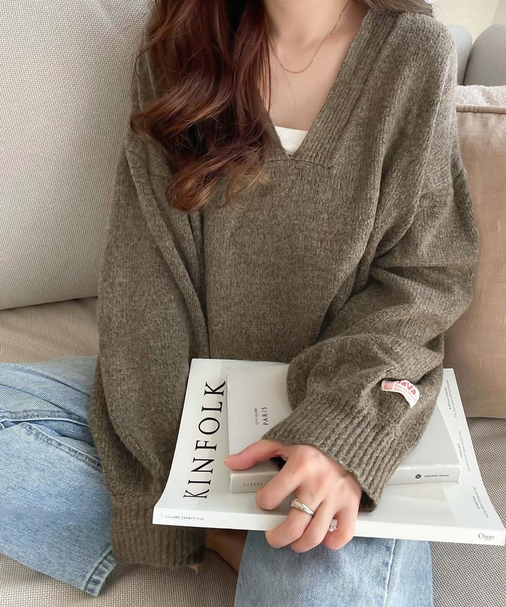 java 柔軟混色深V領針織上衣_1