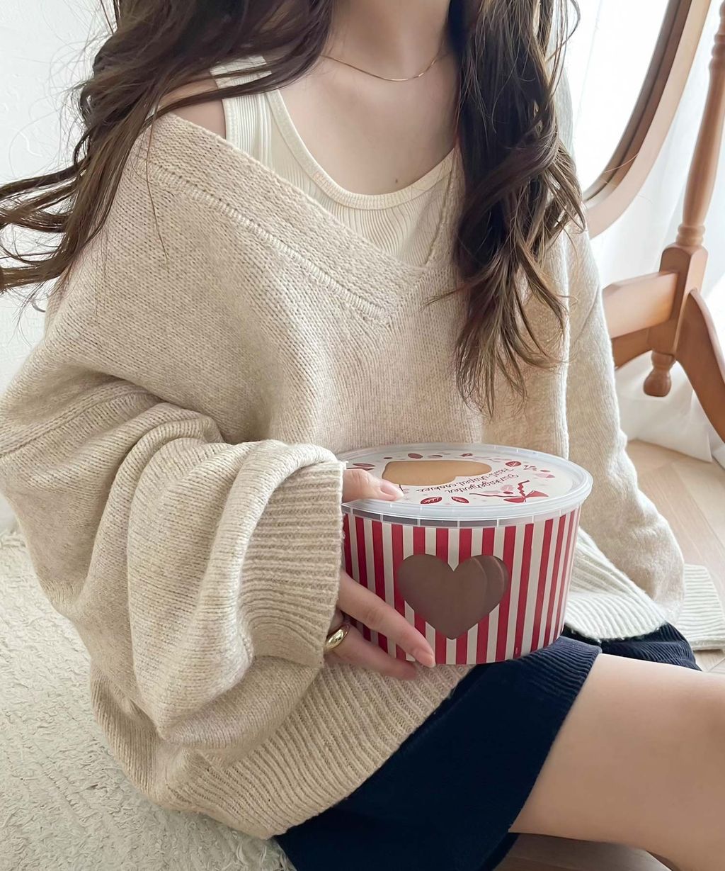 java 柔軟混色深V領針織上衣_16