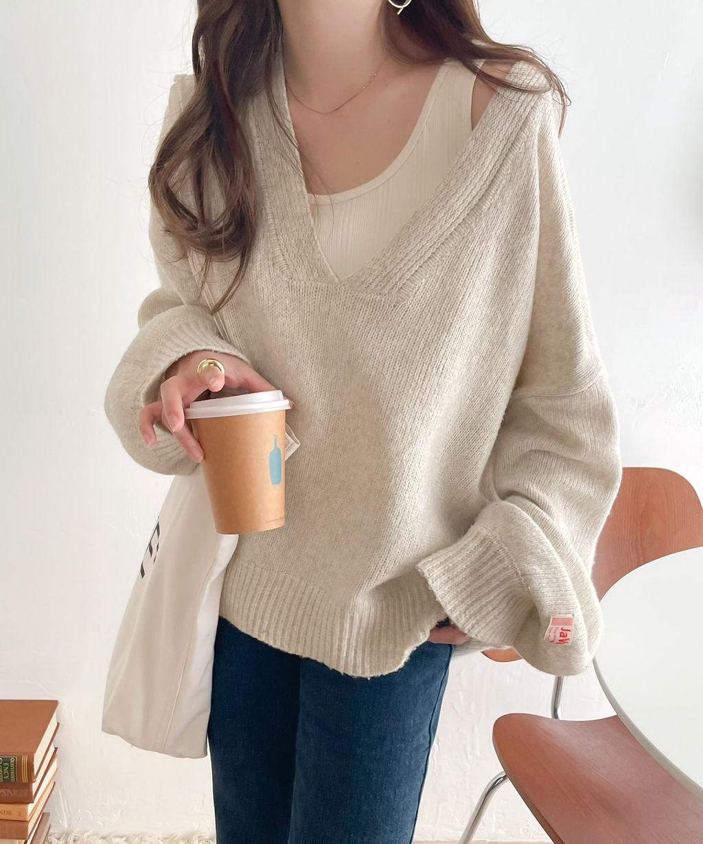 java 柔軟混色深V領針織上衣_17