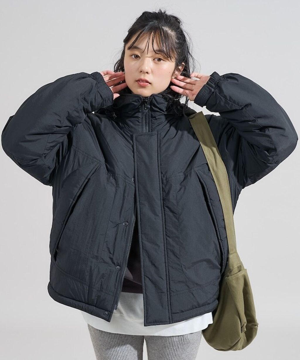 FREAKS STORE × PRIMALOFT 防風防水輕量保暖可收納連帽外套(女款)_1