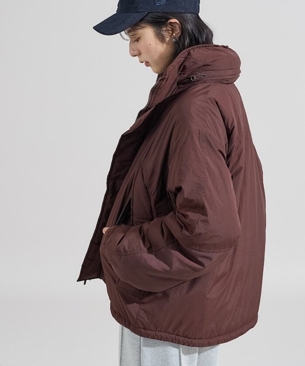 FREAKS STORE × PRIMALOFT 防風防水輕量保暖可收納連帽外套(女款)_17