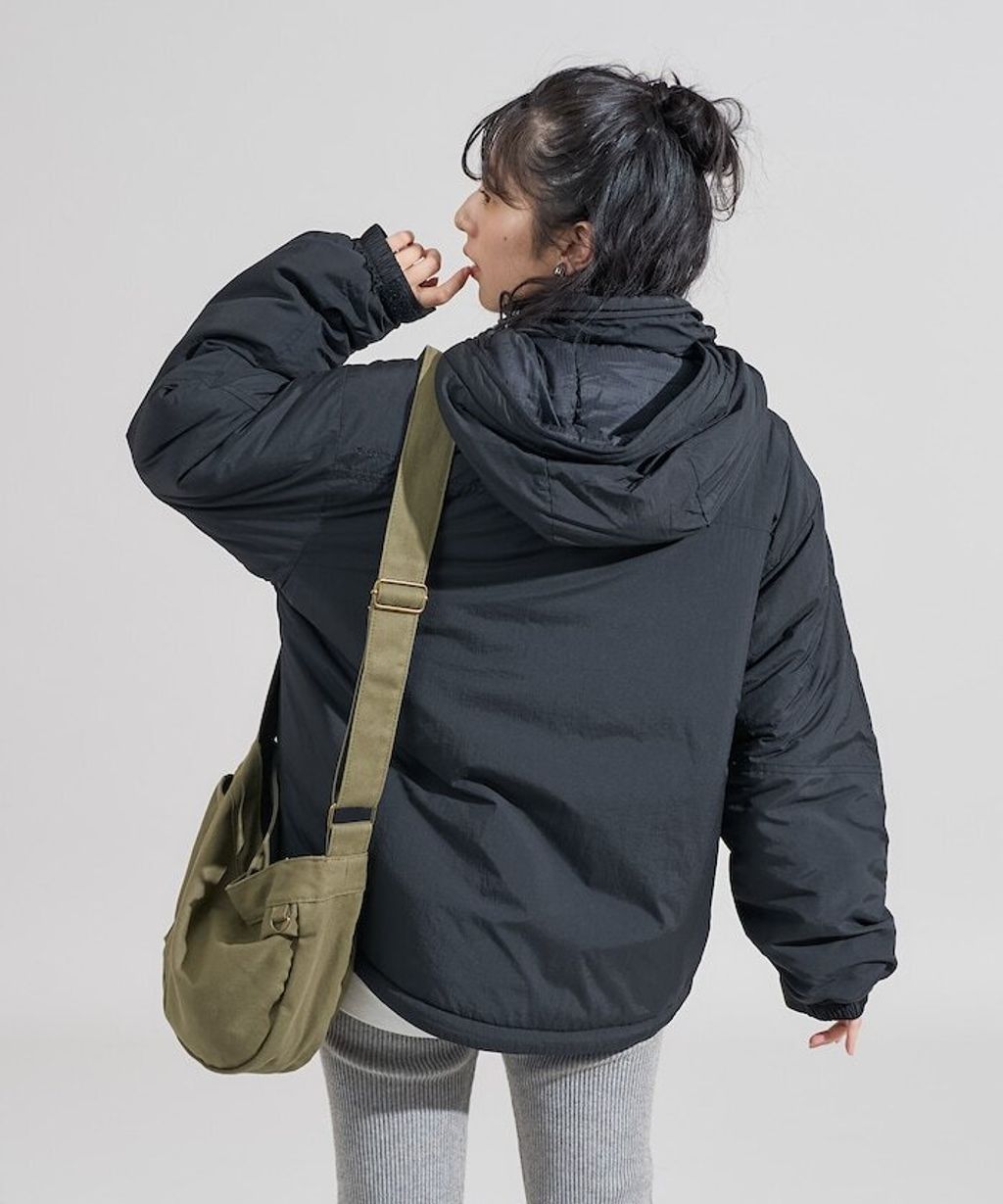 FREAKS STORE × PRIMALOFT 防風防水輕量保暖可收納連帽外套(女款)_36