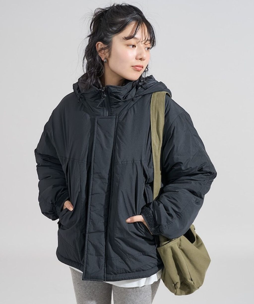 FREAKS STORE × PRIMALOFT 防風防水輕量保暖可收納連帽外套(女款)_35