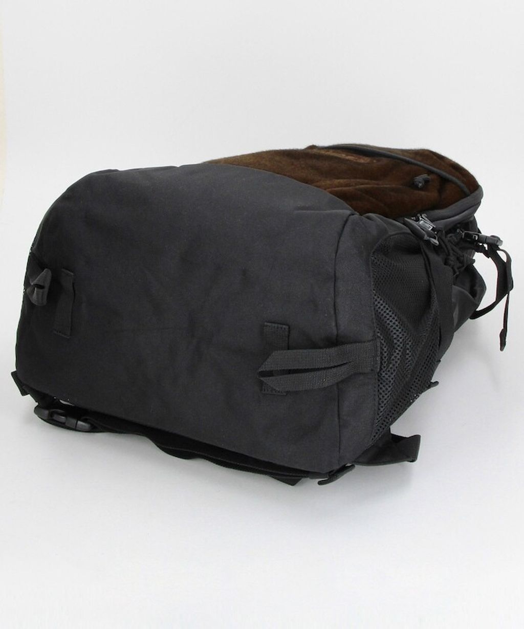 Coleman 125週年限定多層收納厚肩帶後背包(33L)_5