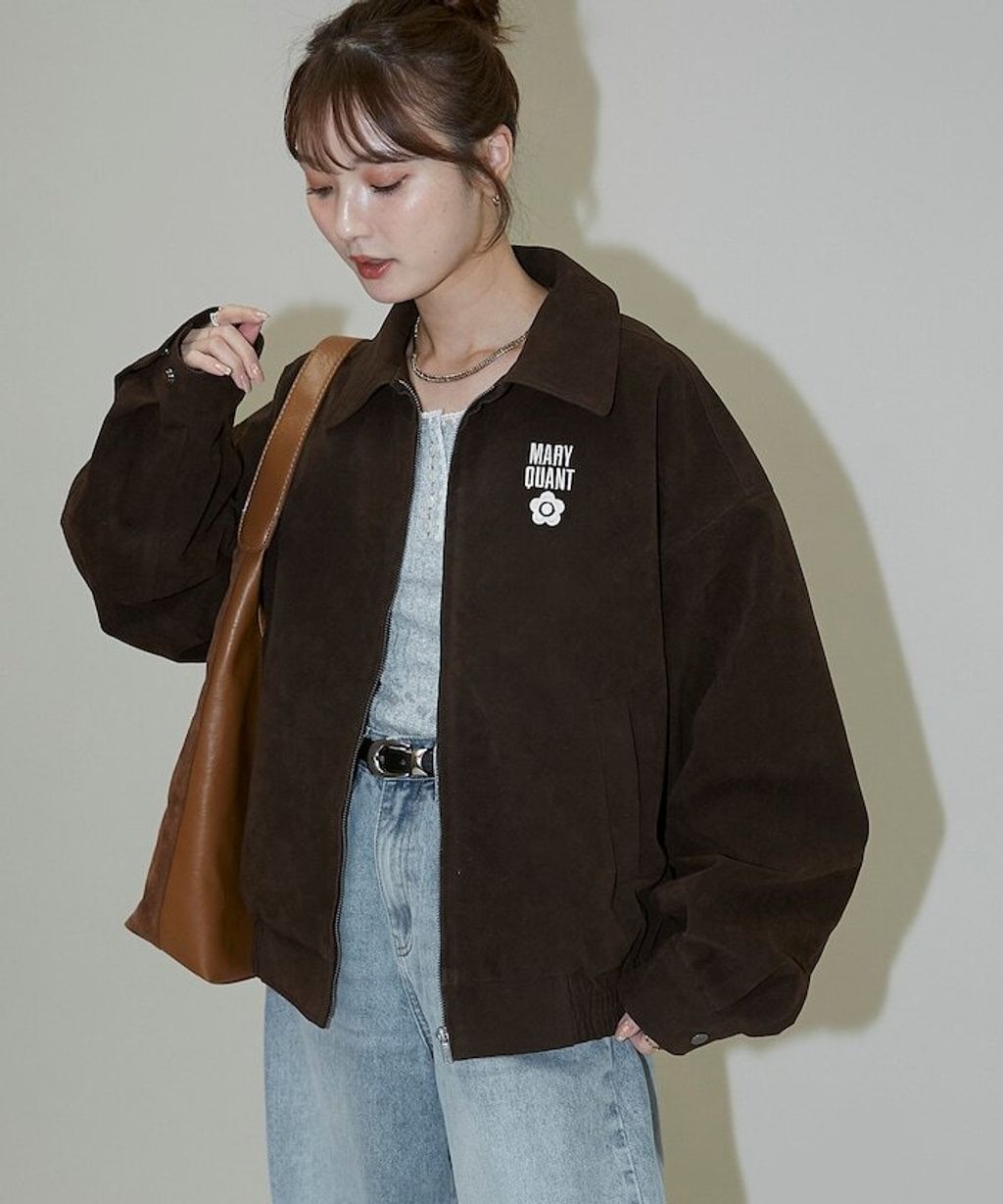 MARY QUANT 麂皮質感花紋刺繡logo外套_15