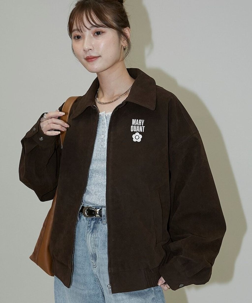 MARY QUANT 麂皮質感花紋刺繡logo外套_20