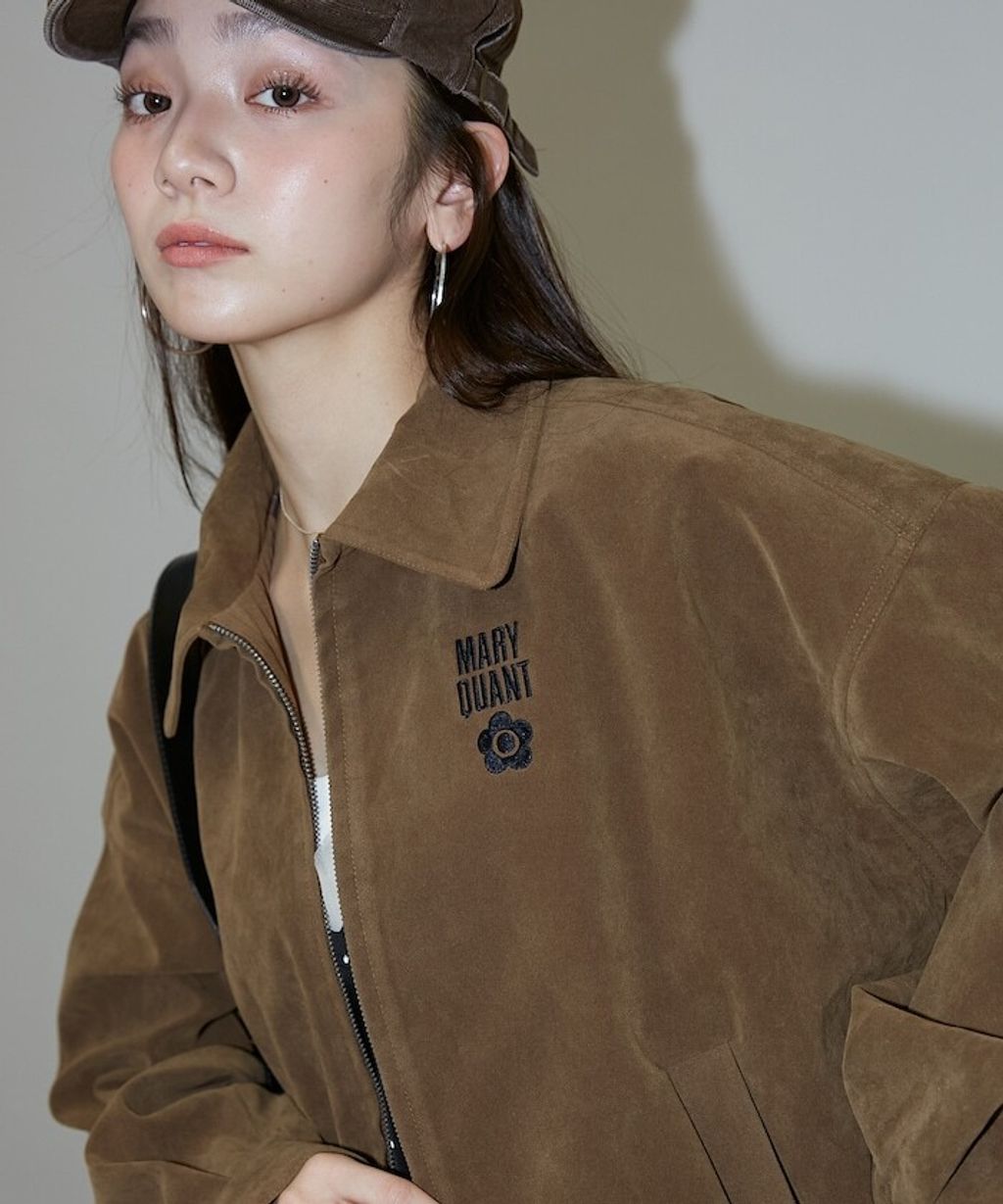 MARY QUANT 麂皮質感花紋刺繡logo外套_22