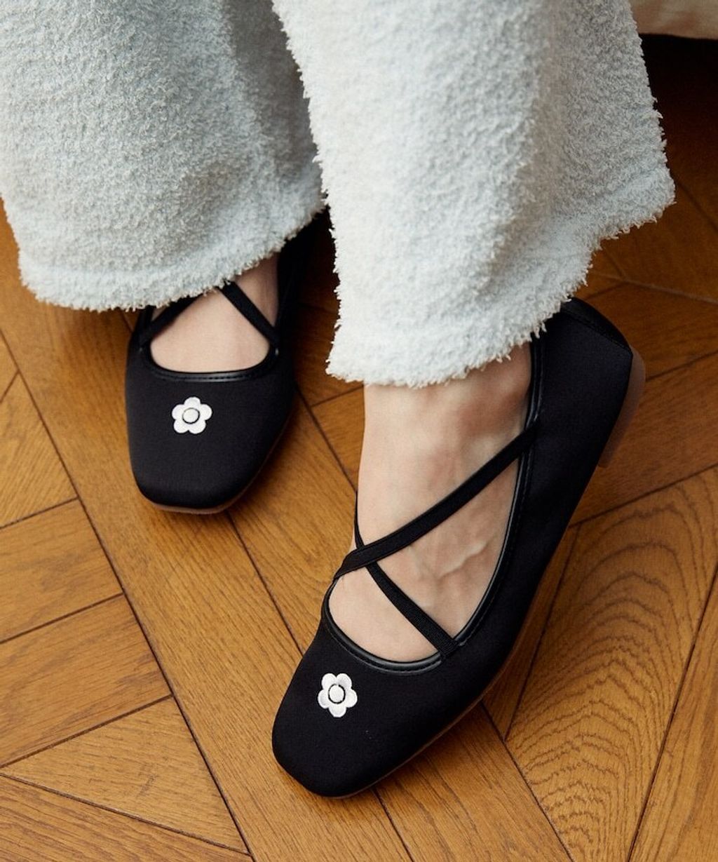 MARY QUANT 微光澤緞面芭蕾平底鞋_9