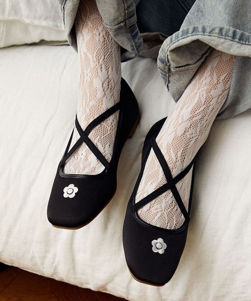 MARY QUANT 微光澤緞面芭蕾平底鞋_10