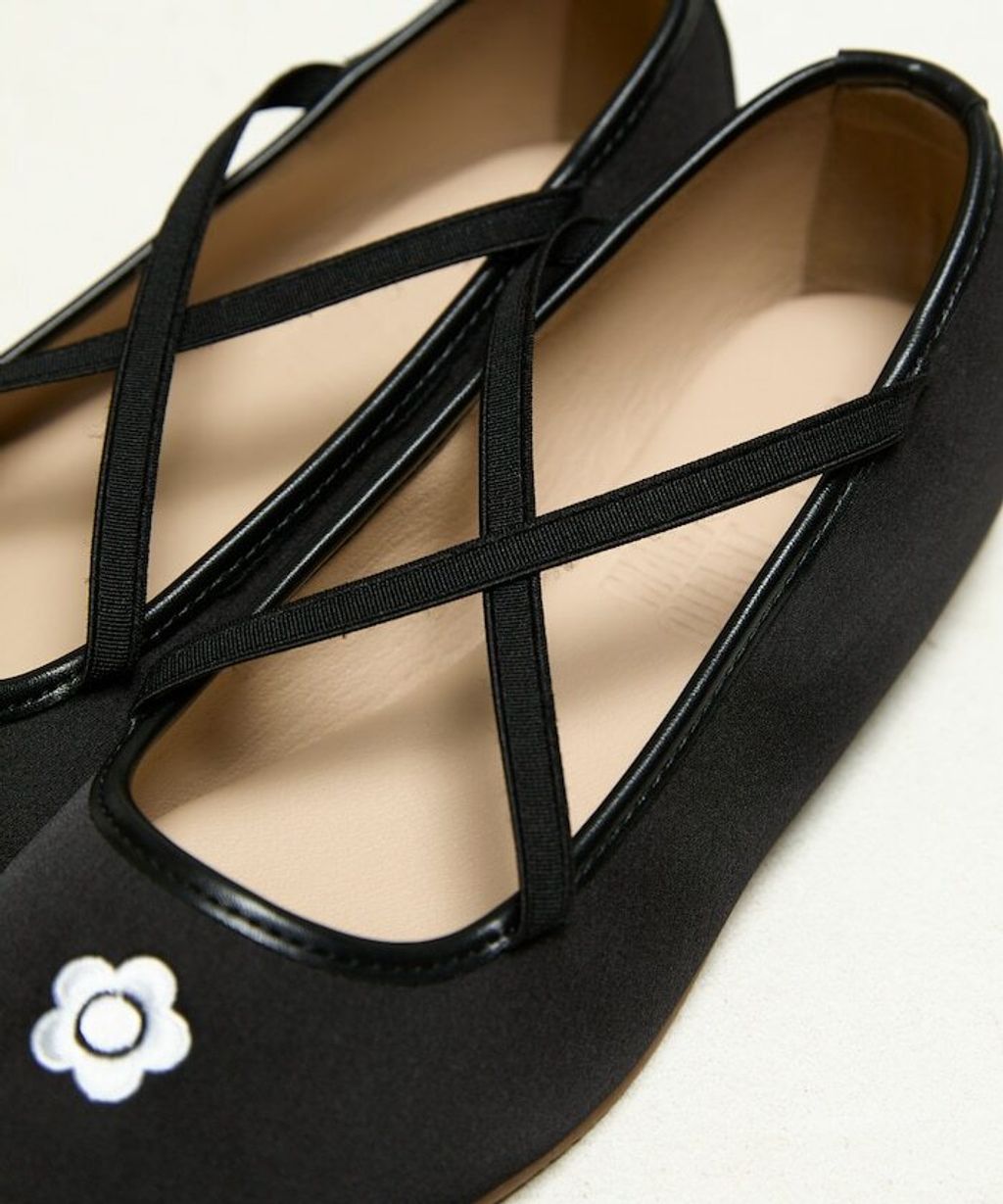 MARY QUANT 微光澤緞面芭蕾平底鞋_22