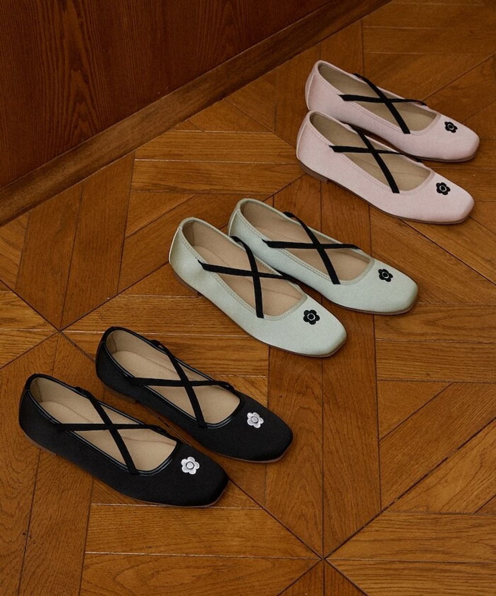 MARY QUANT 微光澤緞面芭蕾平底鞋_14