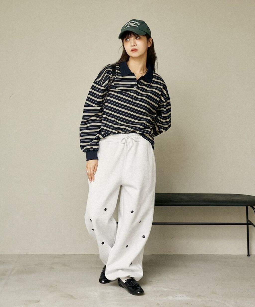 MARY QUANT 小花刺繡褲管抽繩寬版刷毛休閒棉褲_29