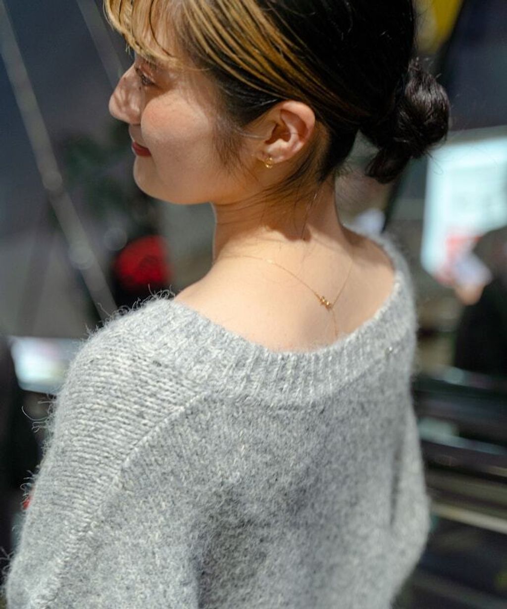 FREAKS STORE V領寬鬆厚實針織上衣_1