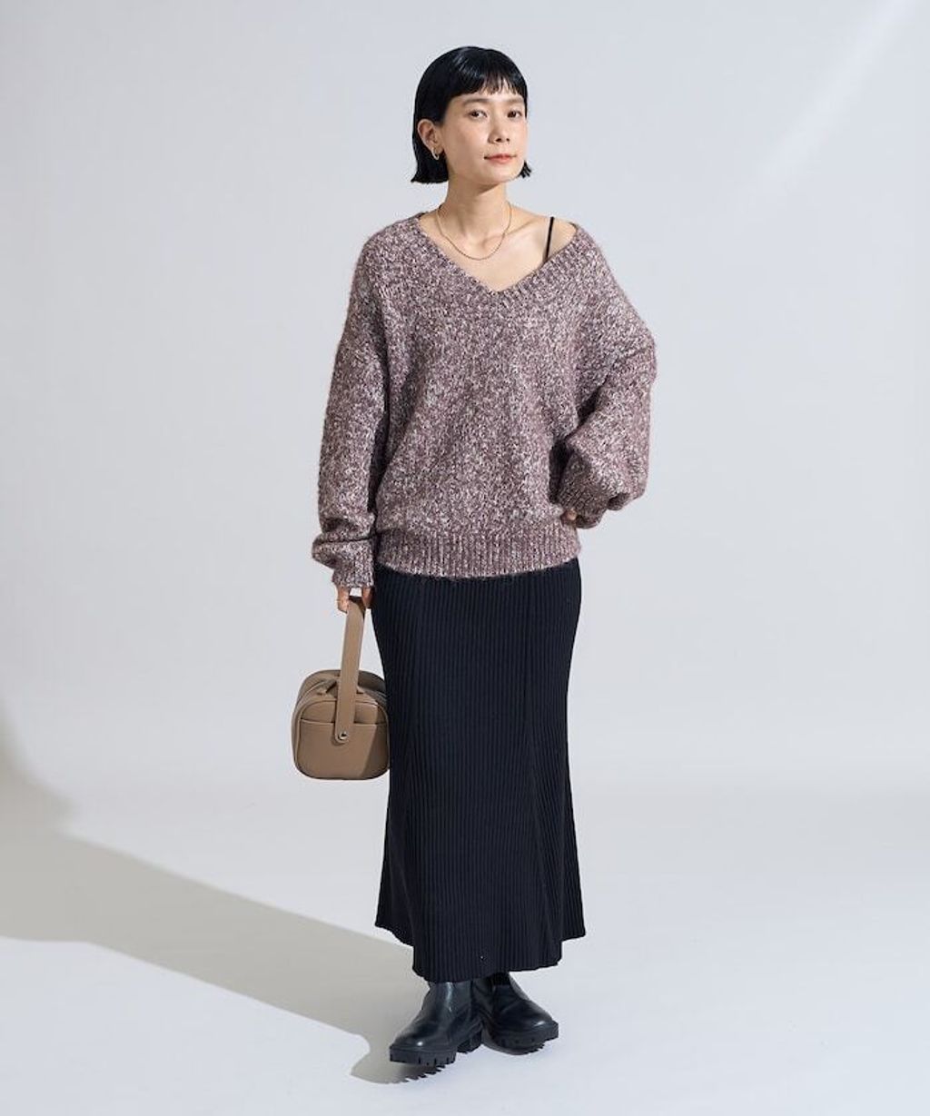 FREAKS STORE V領寬鬆厚實針織上衣_9