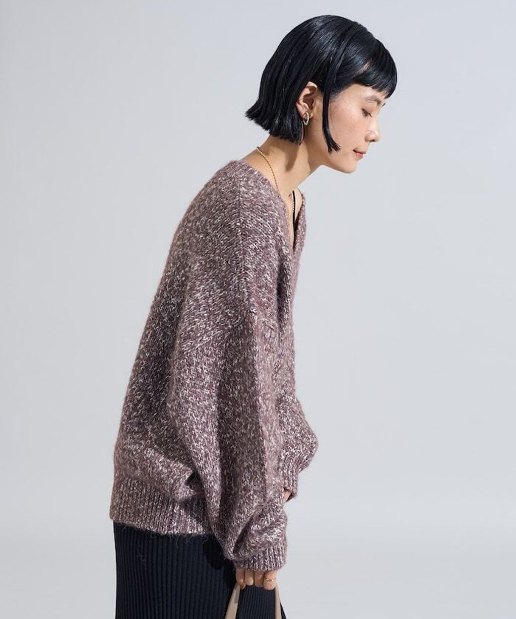 FREAKS STORE V領寬鬆厚實針織上衣_15