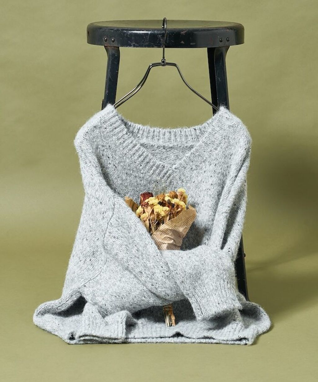 FREAKS STORE V領寬鬆厚實針織上衣_25