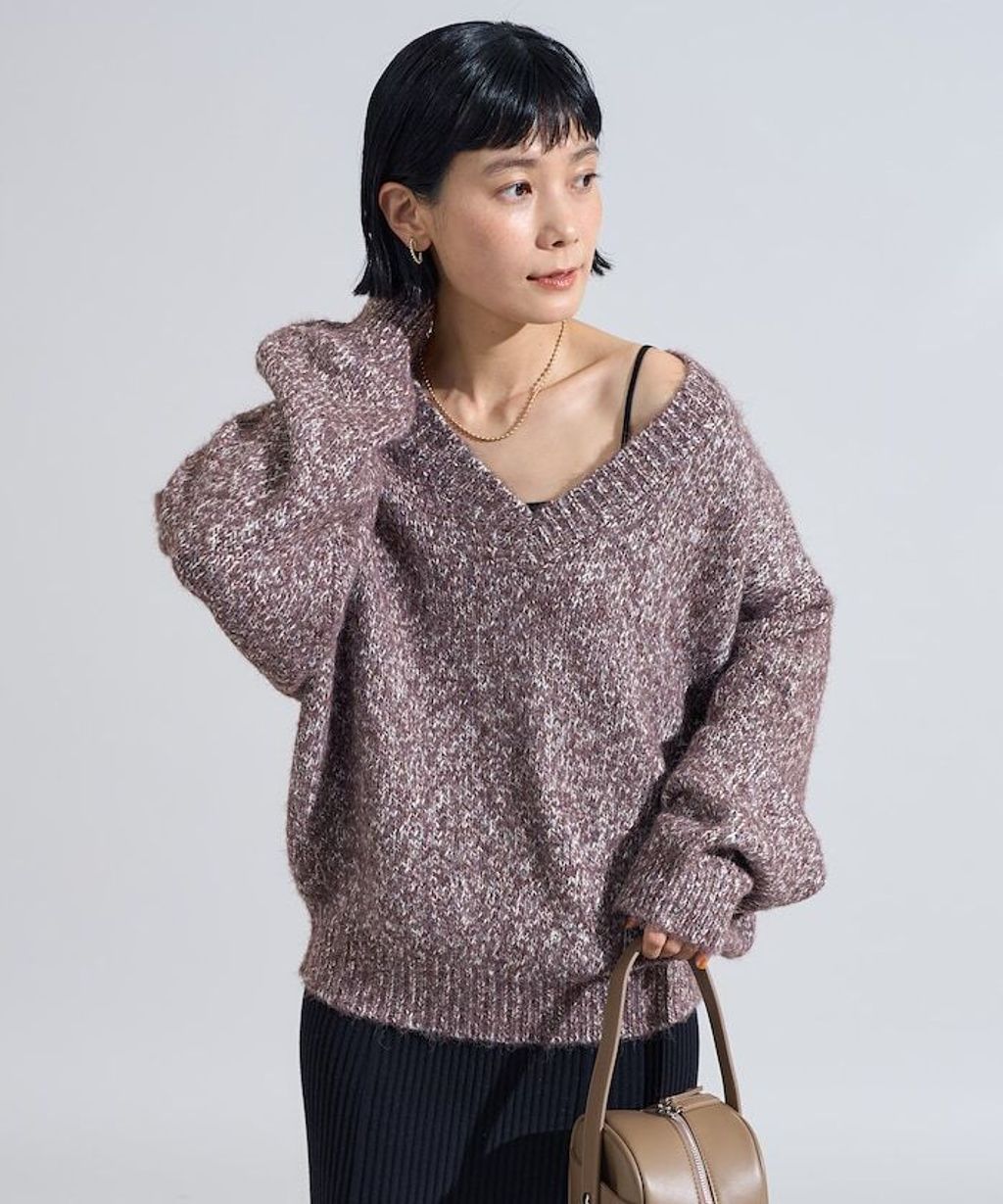 FREAKS STORE V領寬鬆厚實針織上衣_8