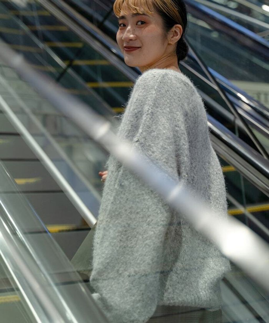 FREAKS STORE V領寬鬆厚實針織上衣_27