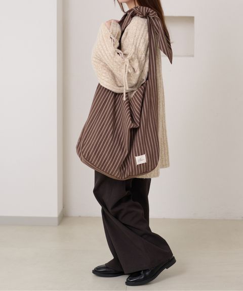 apres jour clair 條紋蝴蝶綁帶寬底托特包_2