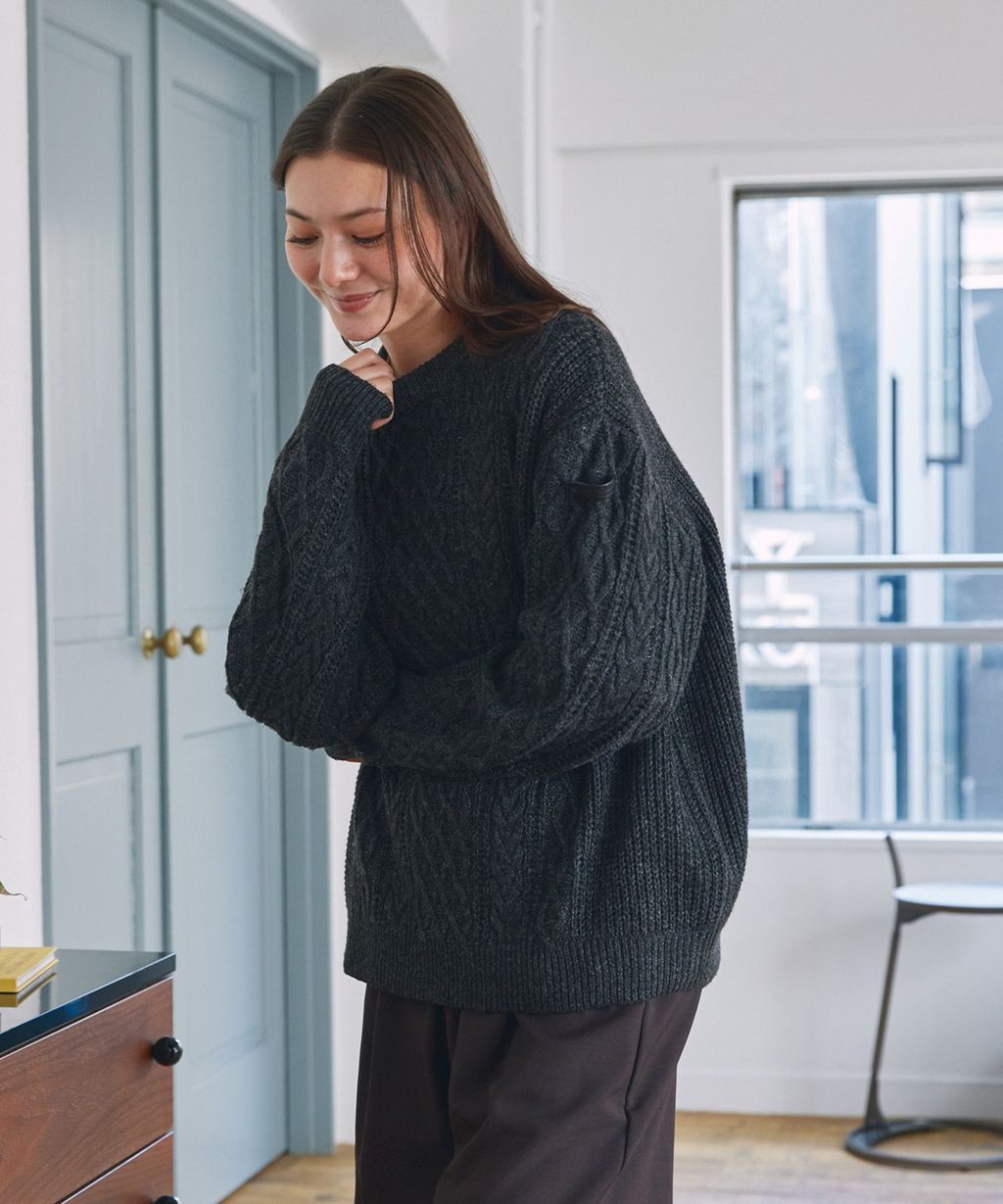 THE CRAFT CREW PRODUCTS 可水洗防靜電抗起球針立體繩結麻花編織圓領毛衣_60