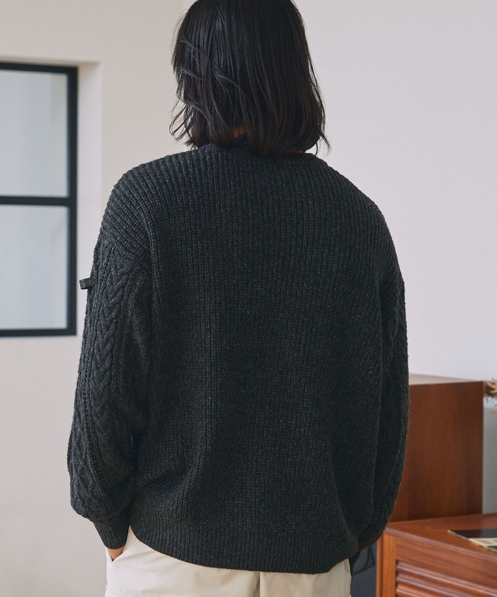 THE CRAFT CREW PRODUCTS 可水洗防靜電抗起球針立體繩結麻花編織圓領毛衣_47