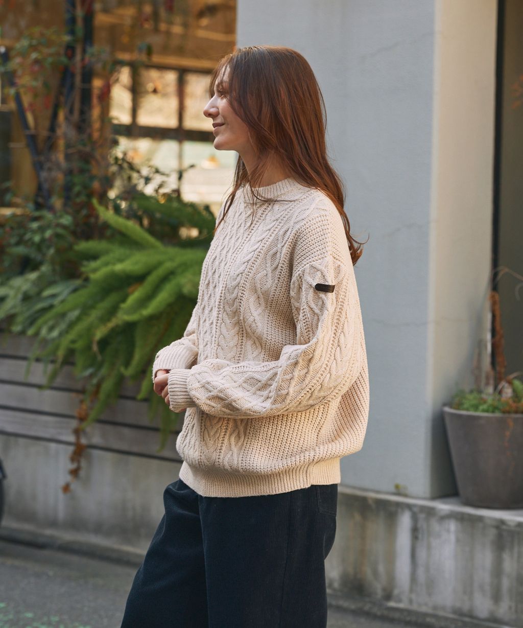 THE CRAFT CREW PRODUCTS 可水洗防靜電抗起球針立體繩結麻花編織圓領毛衣_26