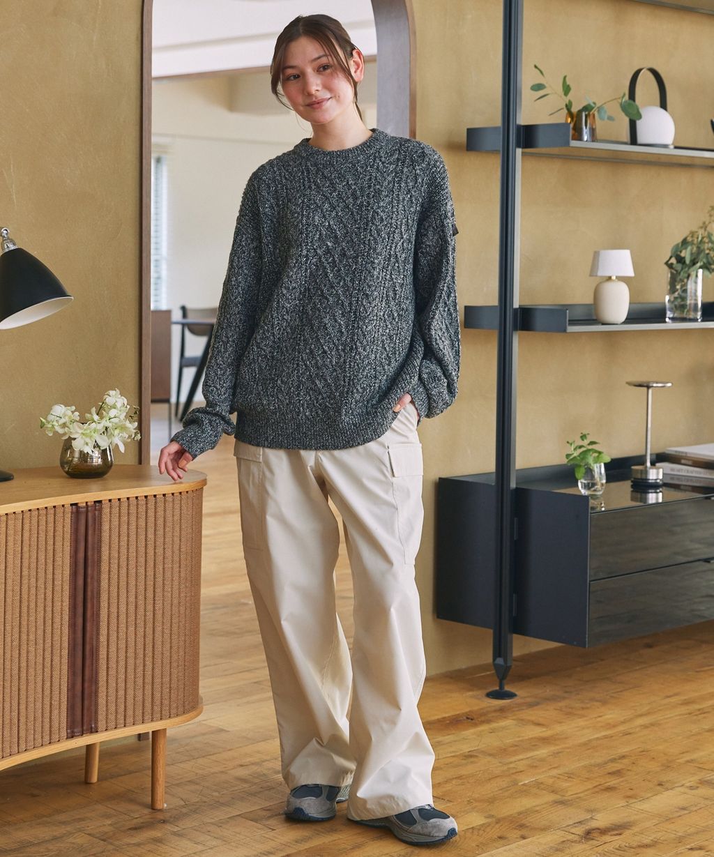 THE CRAFT CREW PRODUCTS 可水洗防靜電抗起球針立體繩結麻花編織圓領毛衣_18