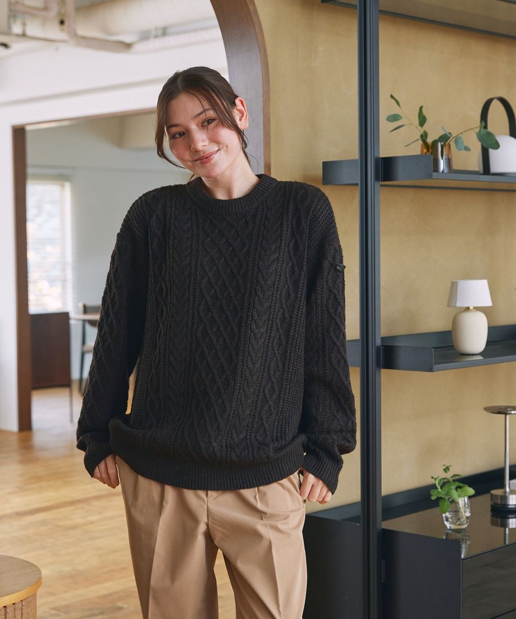 THE CRAFT CREW PRODUCTS 可水洗防靜電抗起球針立體繩結麻花編織圓領毛衣_108