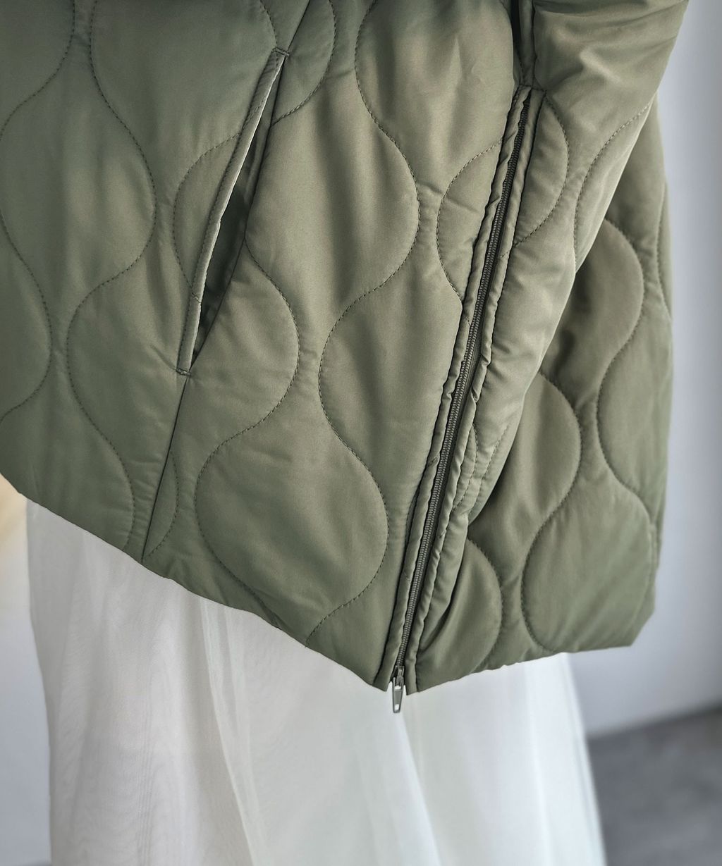 JaVa 縫線格紋輕中棉百搭外套_20