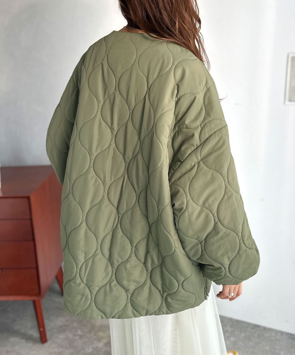 JaVa 縫線格紋輕中棉百搭外套_18