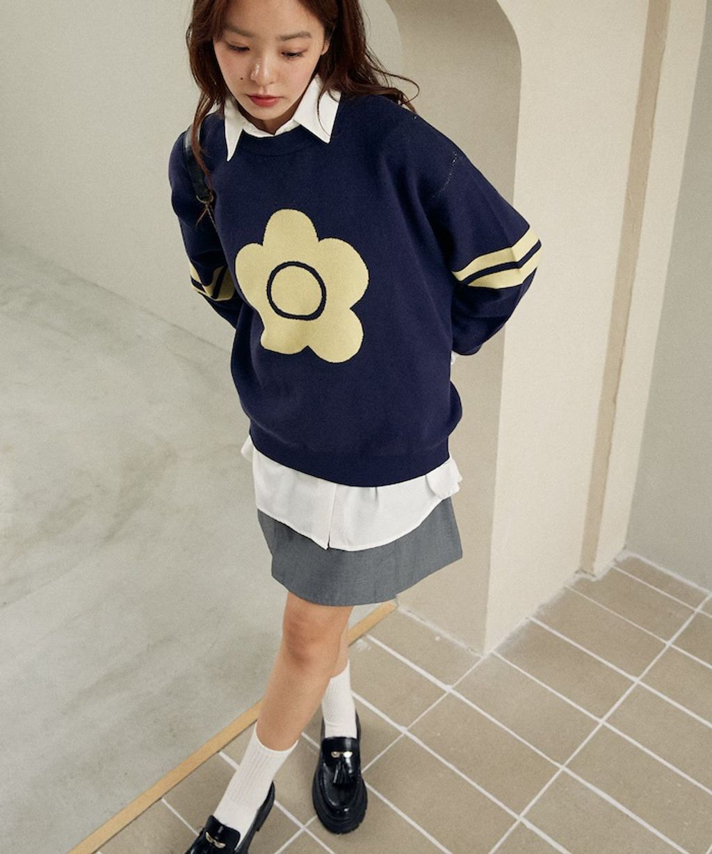 MARY QUANT 花朵logo袖線運動風針織大學T_39