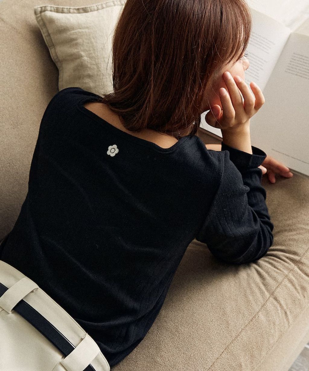 MARY QUANT 單點小雛菊刺繡2WAY前後兩穿針拔羅紋面料_6