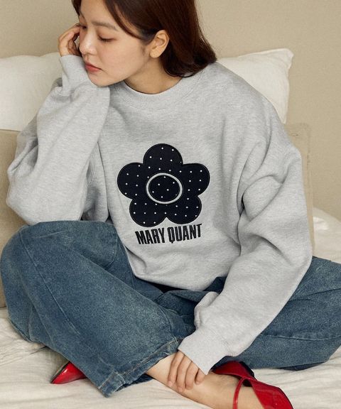 MARY QUANT 經典雛菊圓點布料拼接Oversize大學T_1