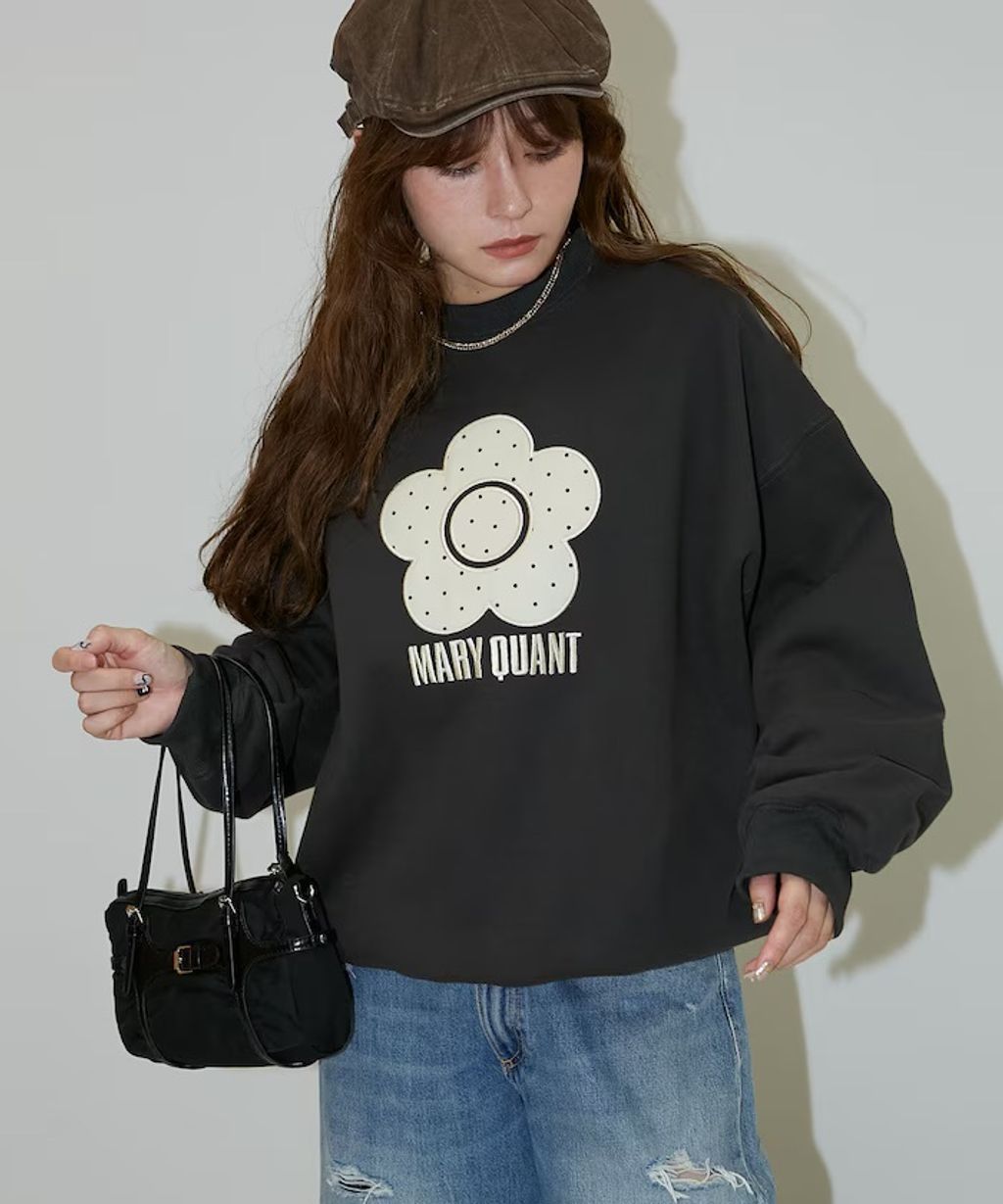 MARY QUANT 經典雛菊圓點布料拼接Oversize大學T_72