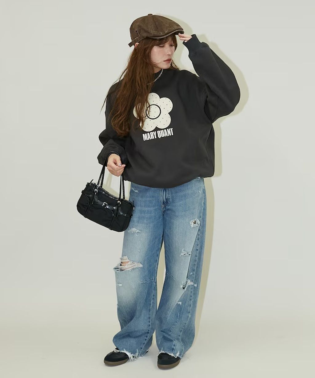 MARY QUANT 經典雛菊圓點布料拼接Oversize大學T_73