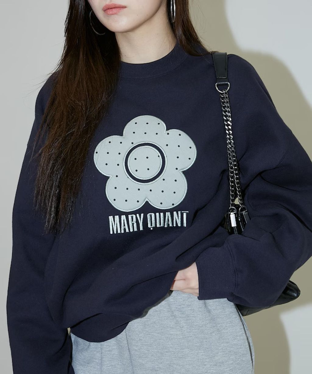 MARY QUANT 經典雛菊圓點布料拼接Oversize大學T_52