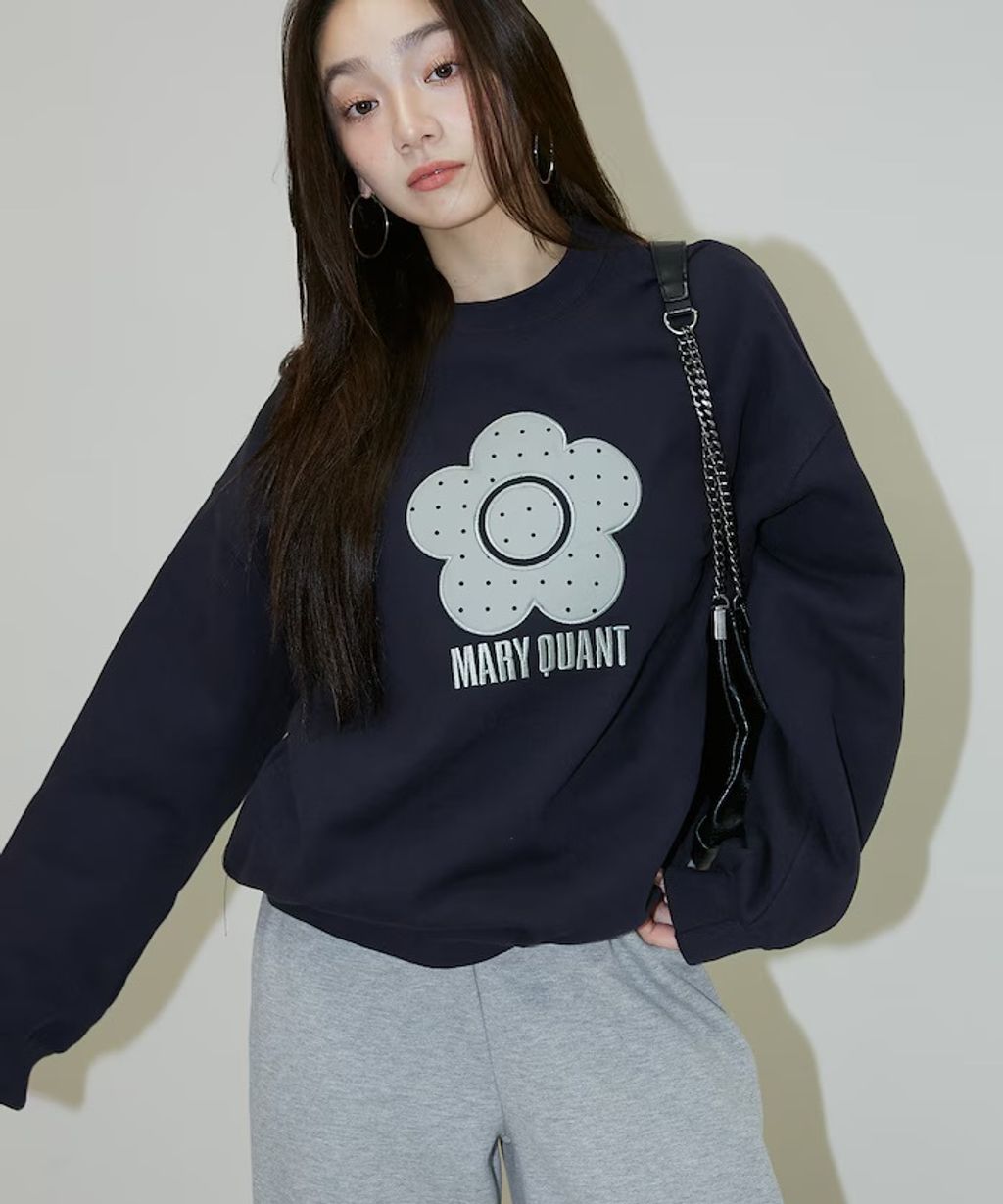 MARY QUANT 經典雛菊圓點布料拼接Oversize大學T_55