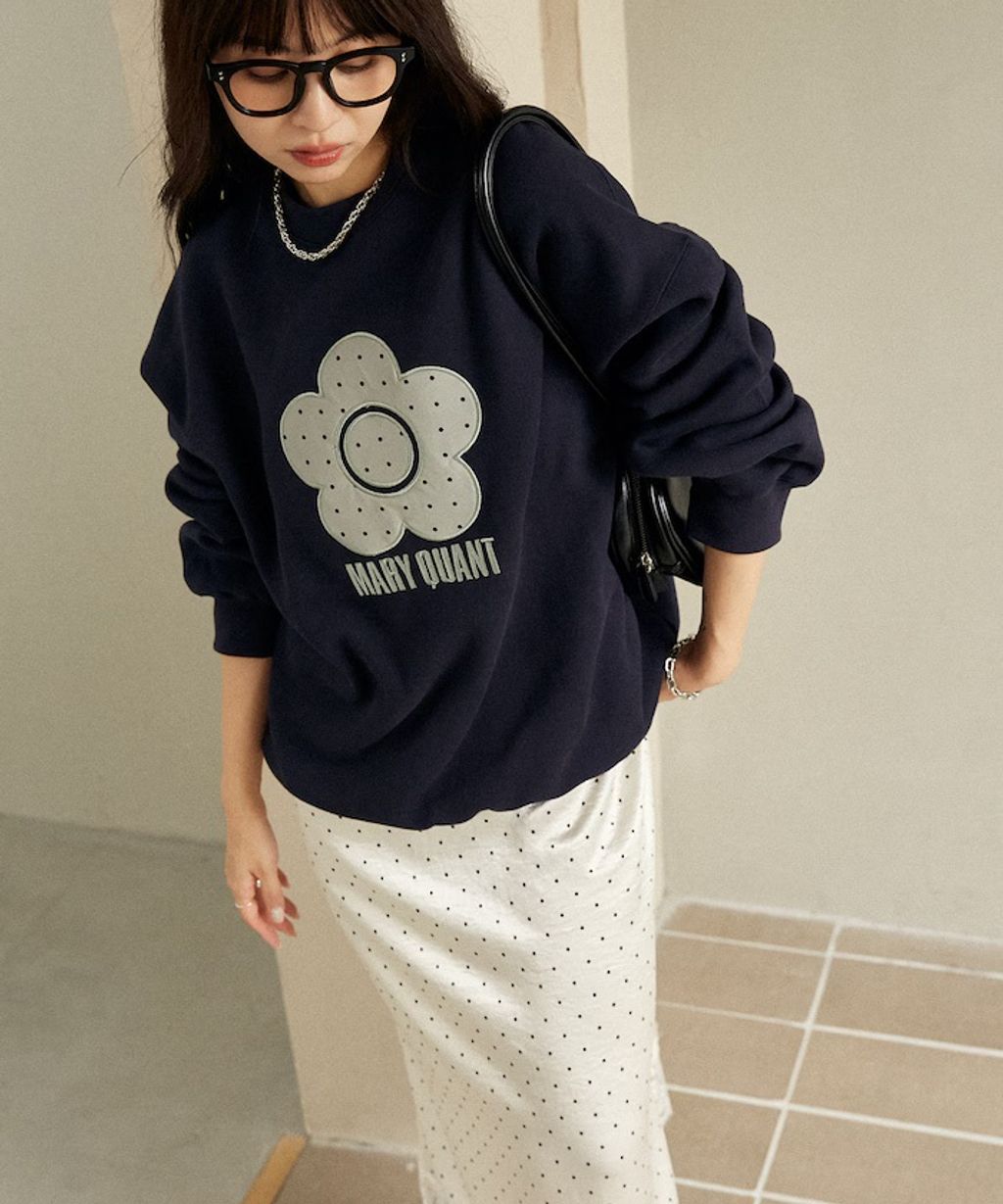 MARY QUANT 經典雛菊圓點布料拼接Oversize大學T_42