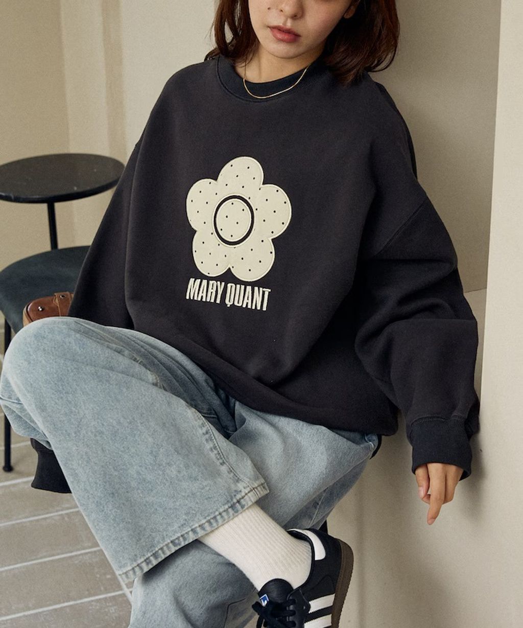 MARY QUANT 經典雛菊圓點布料拼接Oversize大學T_39