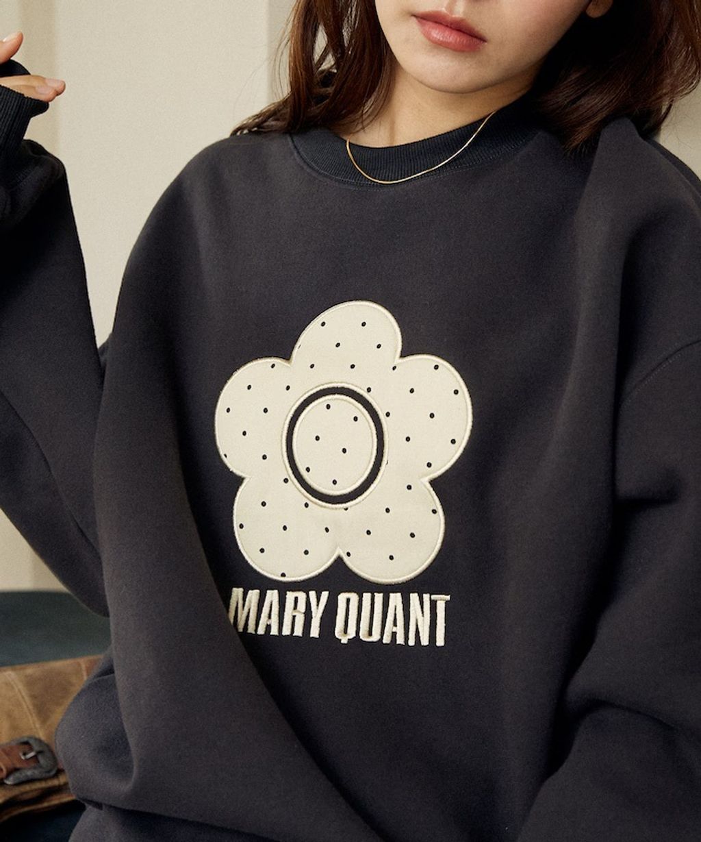 MARY QUANT 經典雛菊圓點布料拼接Oversize大學T_33