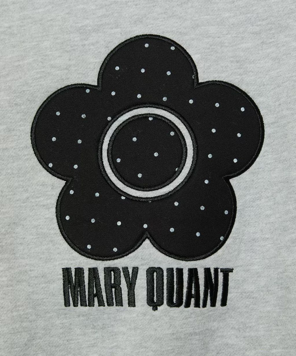 MARY QUANT 經典雛菊圓點布料拼接Oversize大學T_28