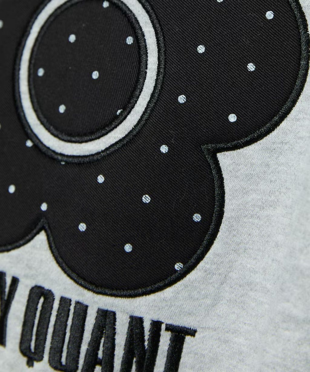 MARY QUANT 經典雛菊圓點布料拼接Oversize大學T_29