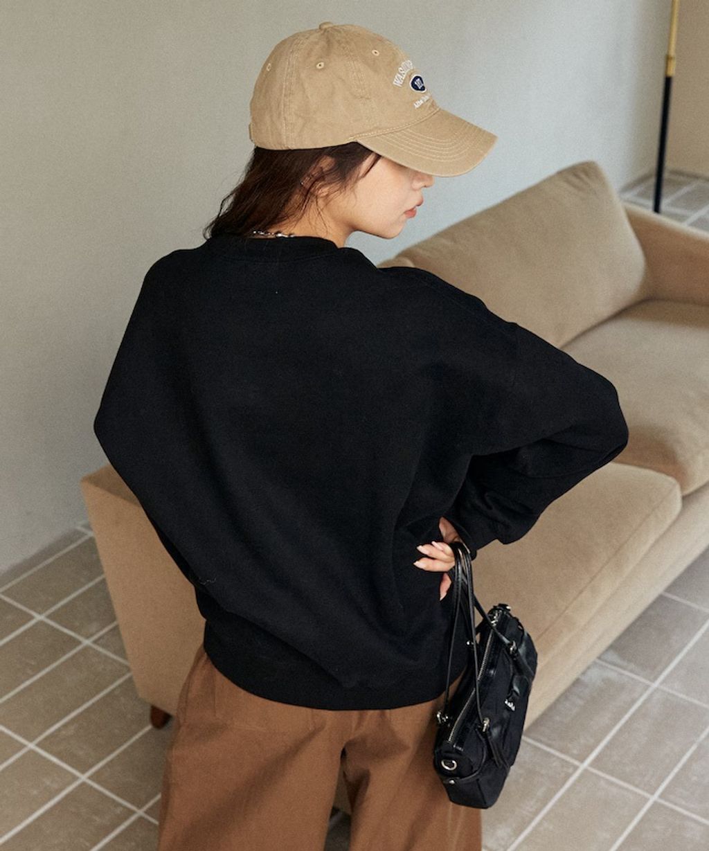 MARY QUANT 經典雛菊圓點布料拼接Oversize大學T_8