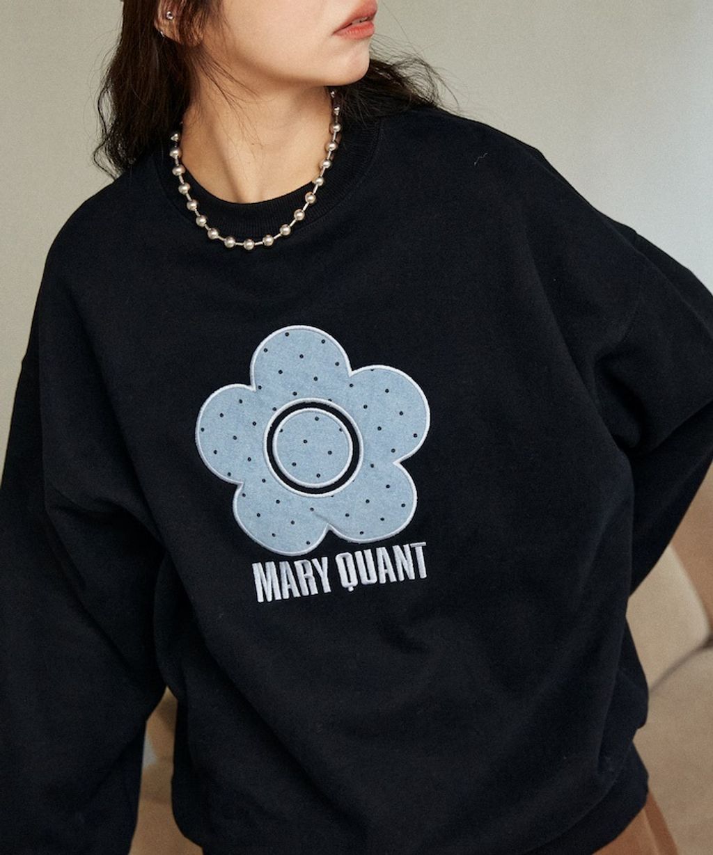 MARY QUANT 經典雛菊圓點布料拼接Oversize大學T_6