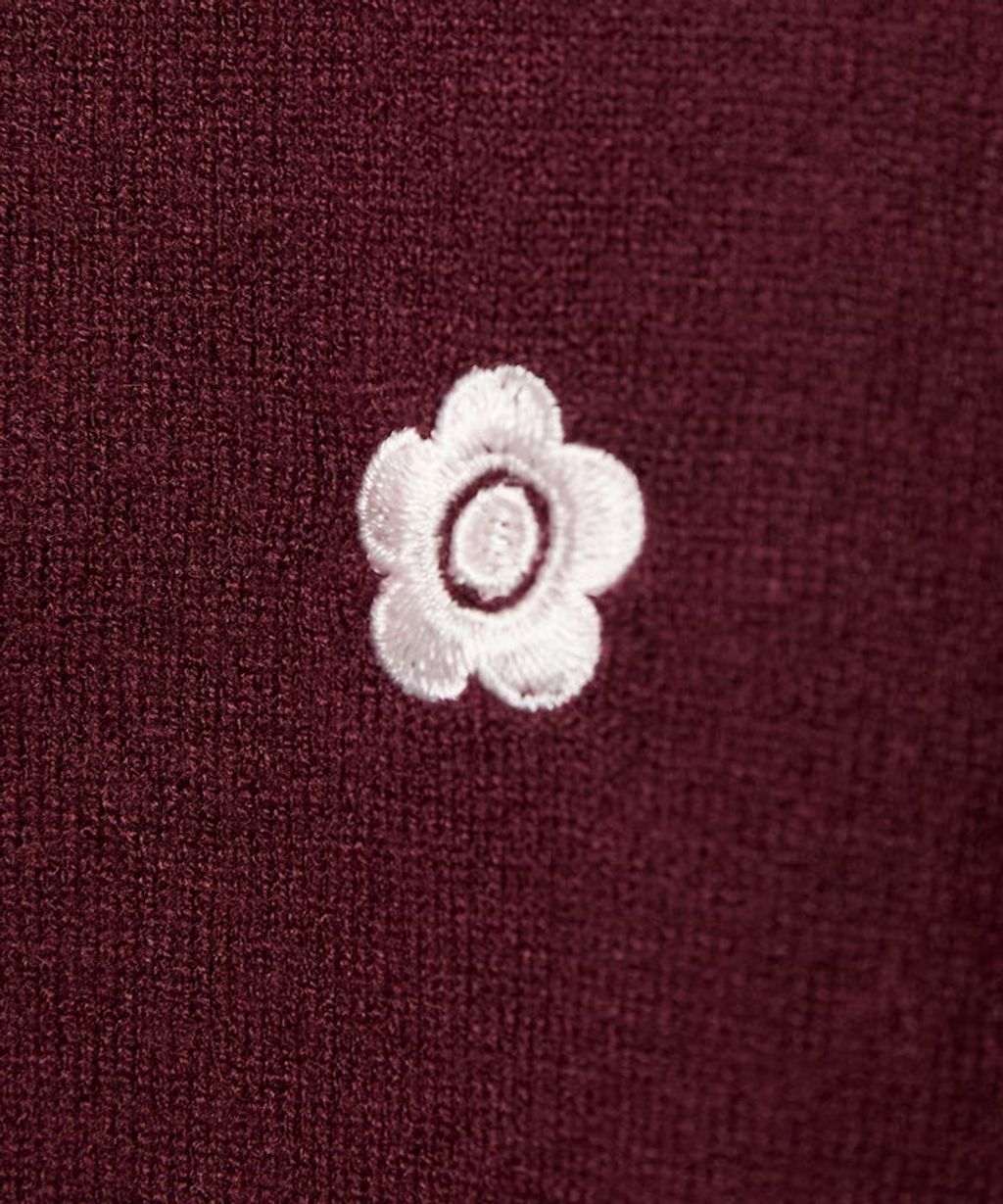 MARY QUANT 雛菊刺繡假兩件修身剪裁針織外套_57